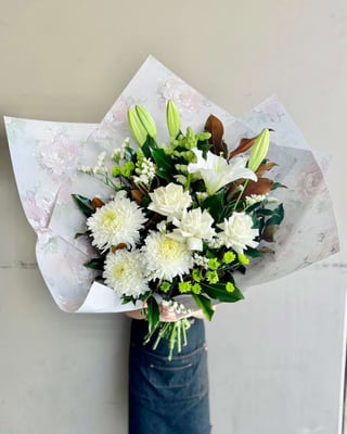 Snowy White Flower Bouquet