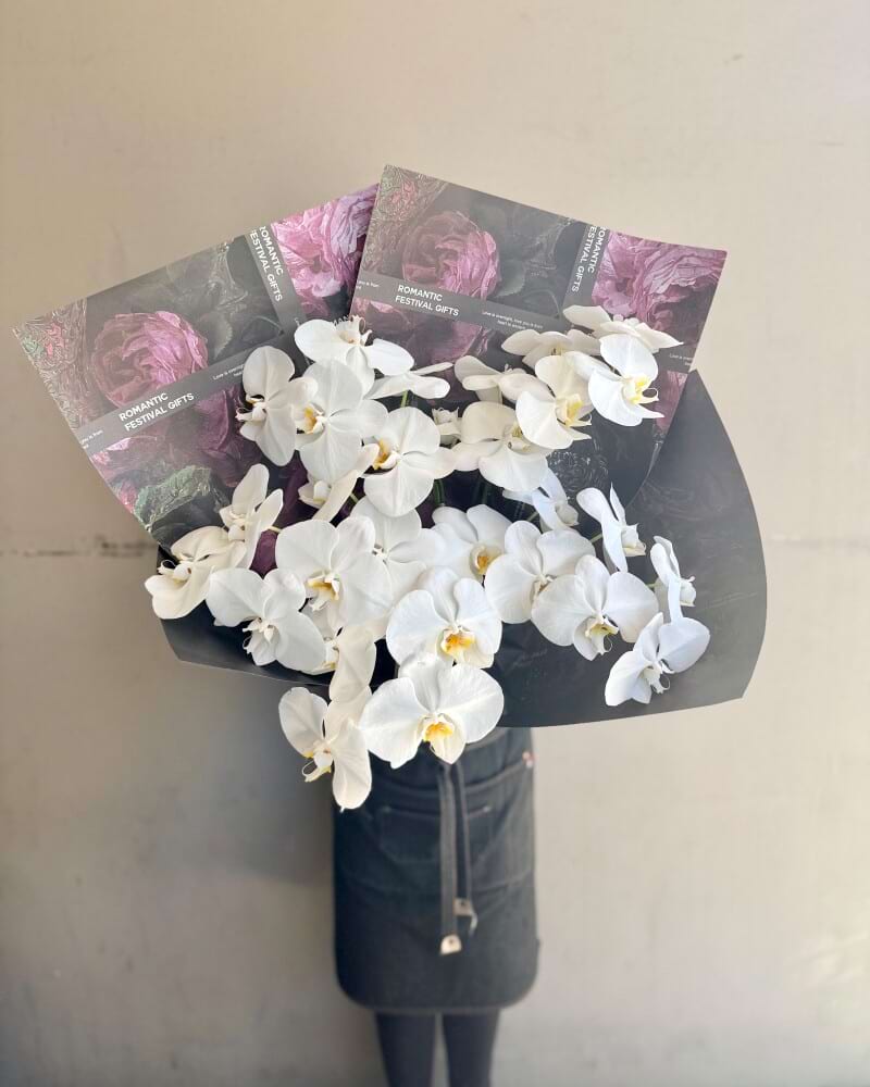Luxury White Phalaenopsis Orchid Flower Bouquet