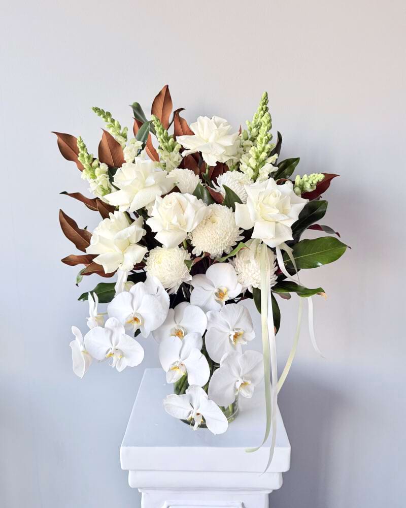 Luxury White Flower Vase