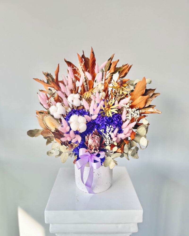 Purple Dry And Preserved Flower Arrangment